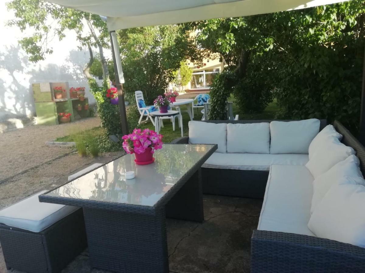 Villa Boleta A 5 Minutos De Leon, Casa Con Jardin San Andrés del Rabanedo Exterior foto