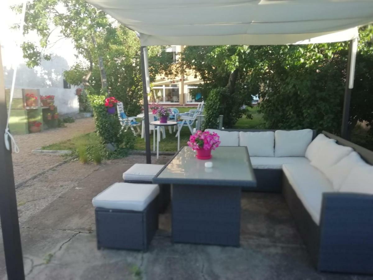 Villa Boleta A 5 Minutos De Leon, Casa Con Jardin San Andrés del Rabanedo Exterior foto